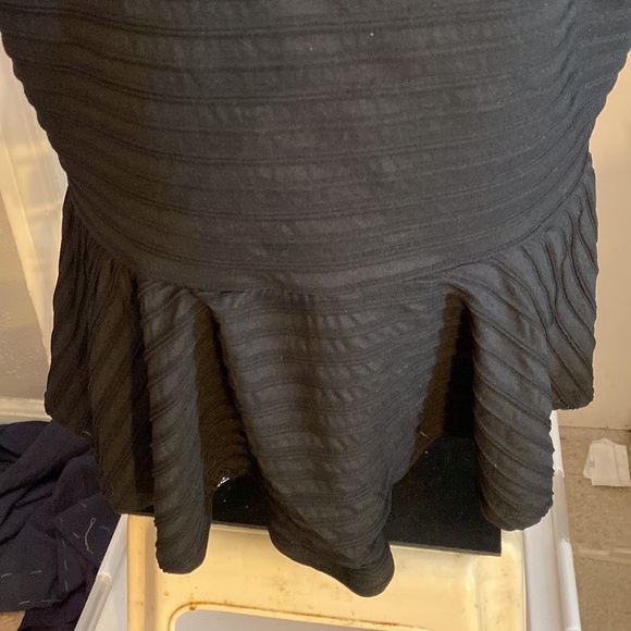 Lane Bryant Plus size 18/20 black short sleeve top with gathering at bottom - Picture 6 of 10